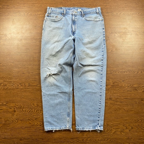 Jeans | Vintage 9s Thrashed Levis 550 
